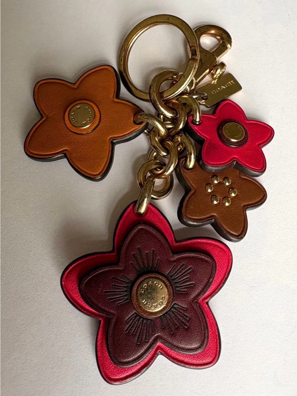 COACH Flower Motif Leather Bag
Charm Keychain Pink Brown
Orange, Fob, rare - Picture 9 of 16